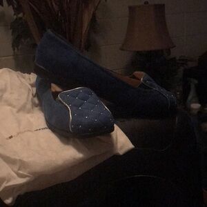 ComfortView teal suede flats…new never worn…very pretty shoes..size 11M